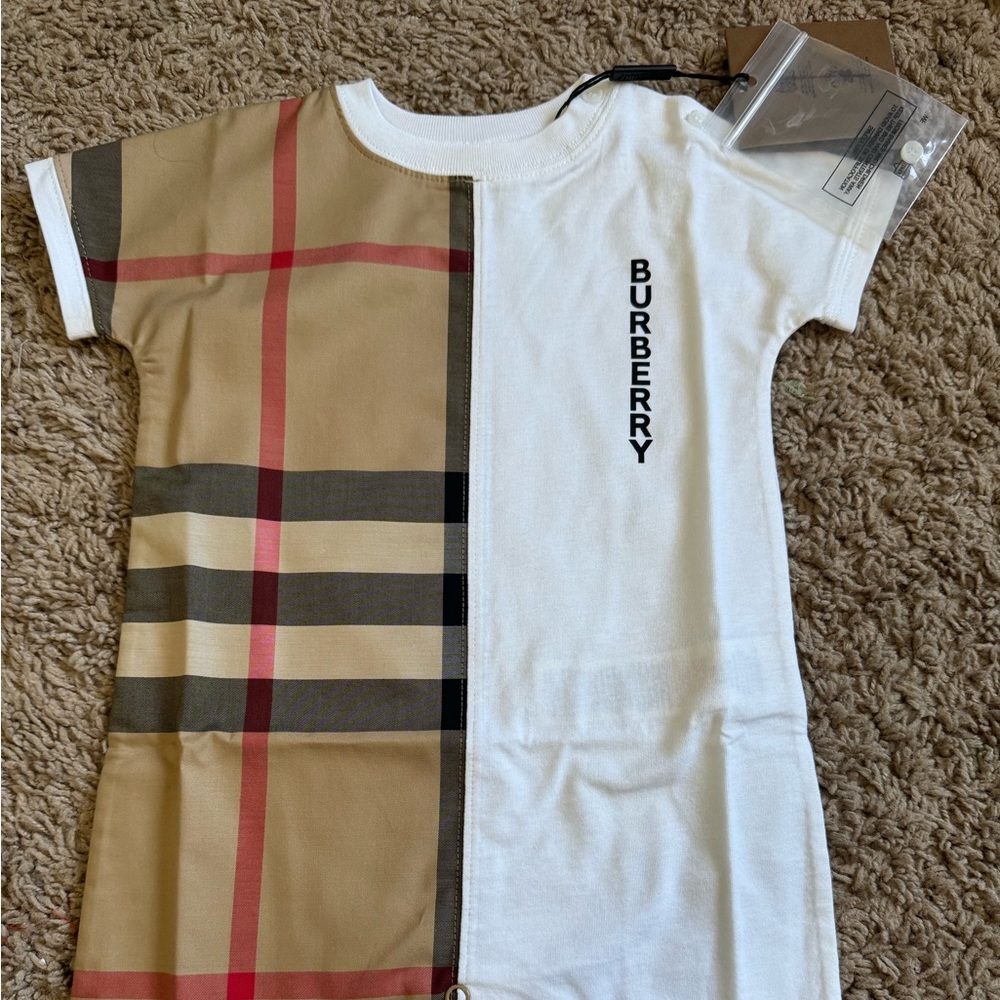 Burberry baby onesie 3M
